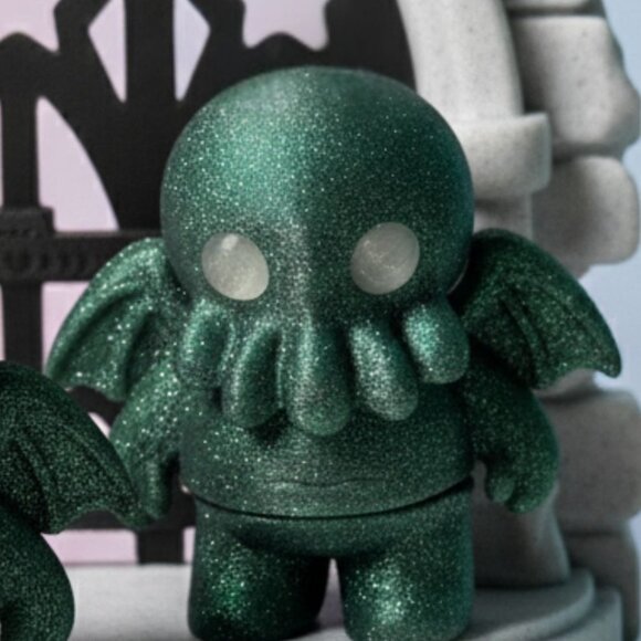 Cthulhu Sparkly Purse Charm Flexi Backpack Keychain Cryptid Trinket Flexi Toy - Picture 4 of 4